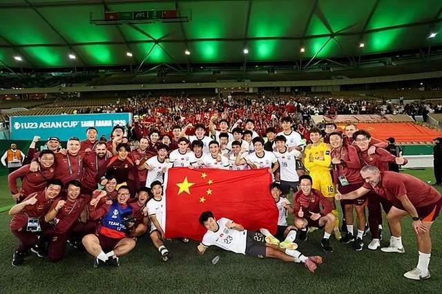 MK体育官方入口-陈琦：14亿人挑不出11人，中国足球的世纪难题